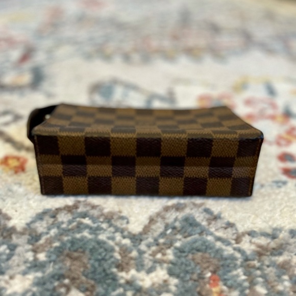 Louis Vuitton Toiletry 15 Damier Ebene - Picture 7 of 7